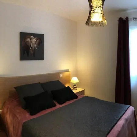 Fango Pour 4 Personnes Avec Piscine *