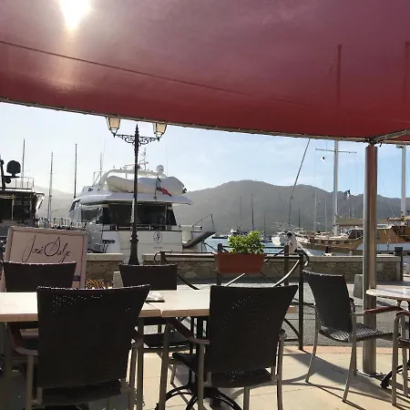 Fango Pour 4 Personnes Avec Piscine * Oletta (Corsica)